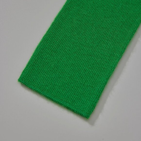 CHICJOC Green 100% Timeless Cashmere Sweater Size 40 - Picture 4 of 9